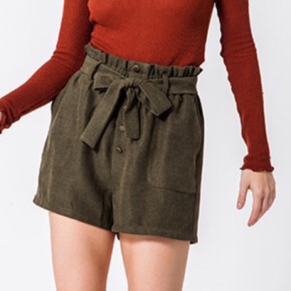 NWT Olive Green Paper bag Shorts - Picture 5 of 5